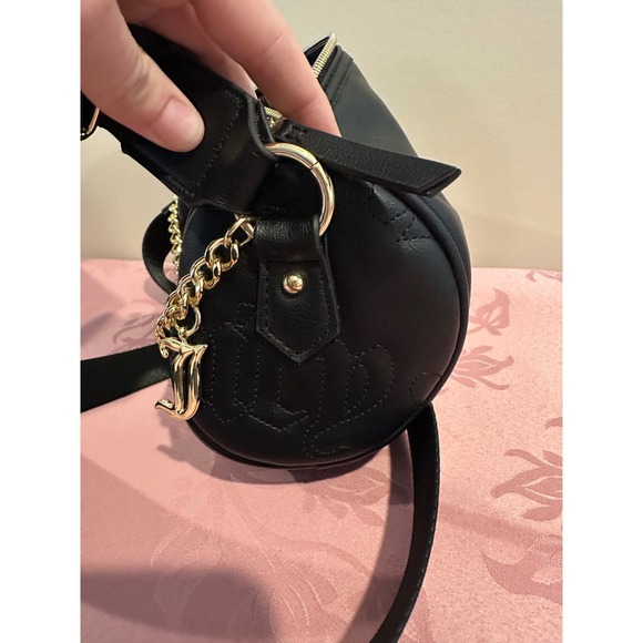 Juicy Couture Black Barrel Bag Crossbody Purse Gold Chain Embellished - Picture 6 of 8